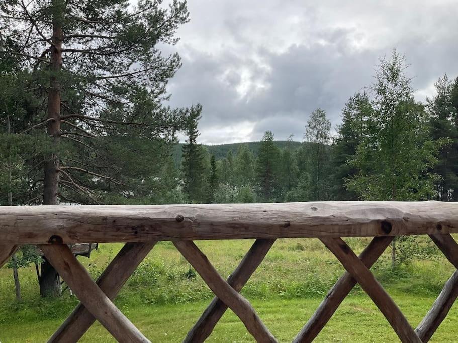 Lakeside Wilderness Cabin ヨックモック エクステリア 写真