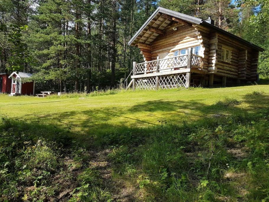 Lakeside Wilderness Cabin ヨックモック エクステリア 写真